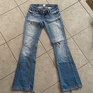 Lucky Brand low rise bootcut jeans